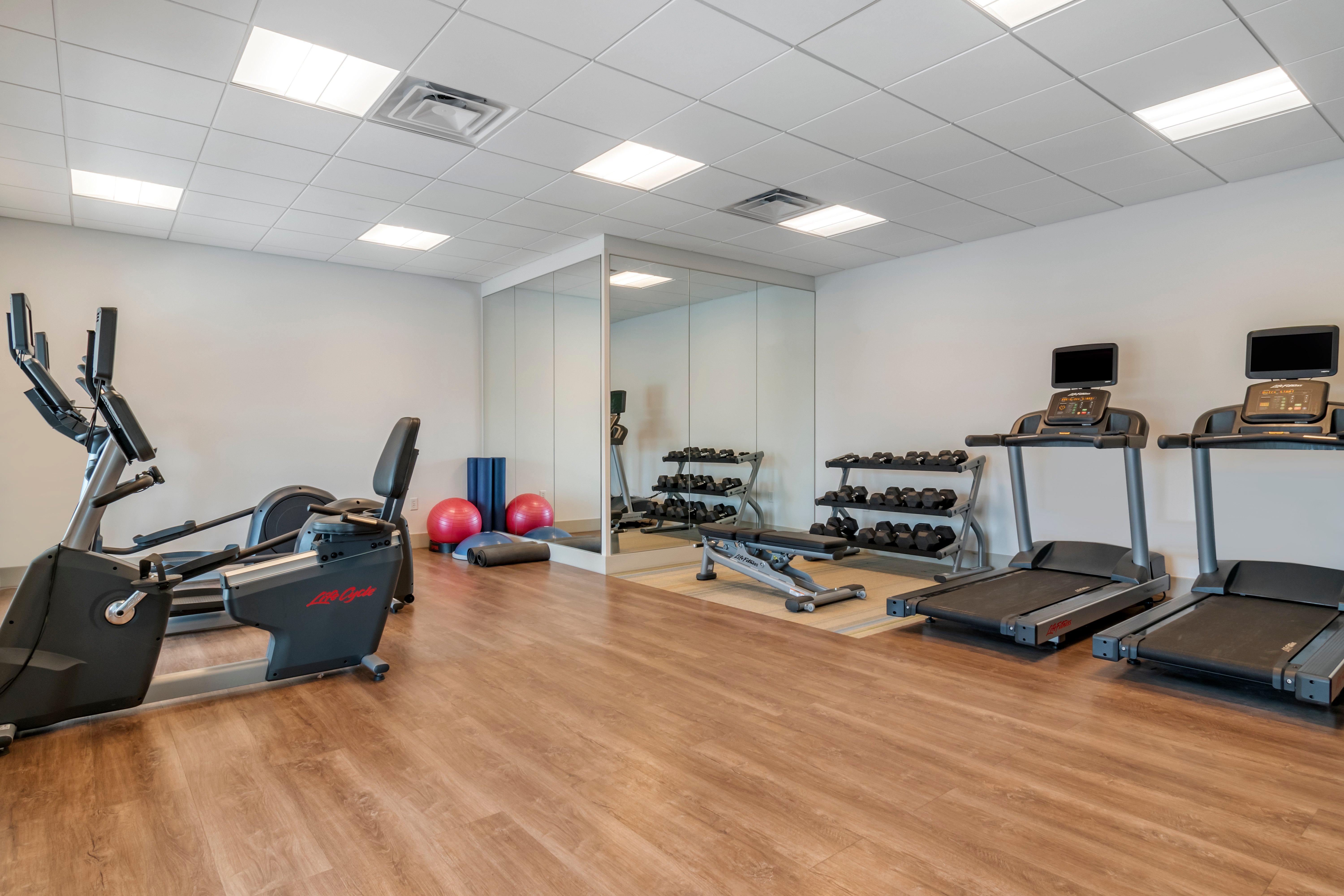 Holiday Inn Express & Suites - Lancaster - Mount Joy By Ihg エクステリア 写真